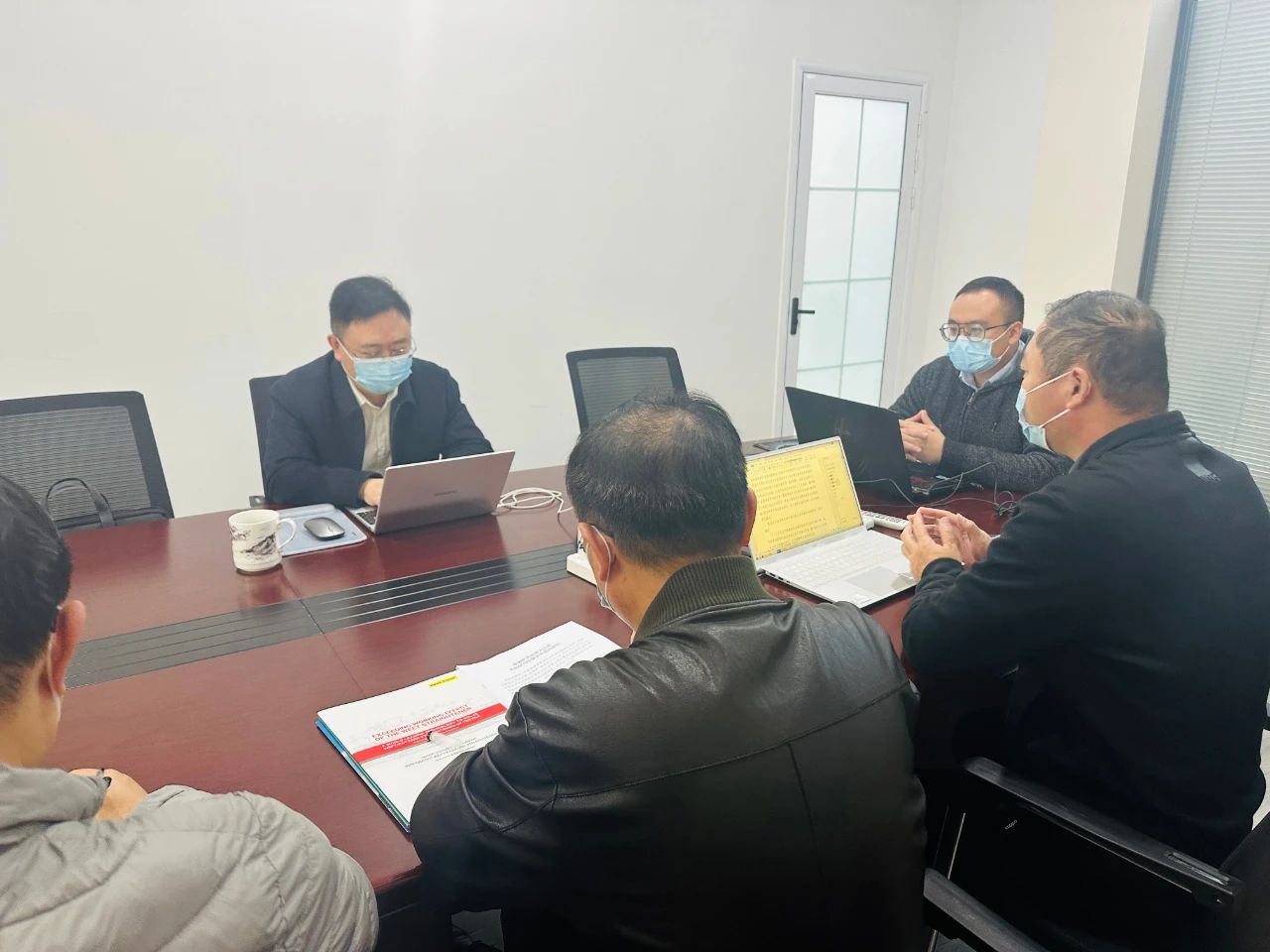 商丘明德能源管理合伙企业召开招商形势分析会(图2)