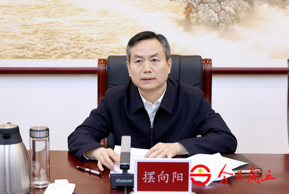 李国胜主持召开全市重点工作会议，强调奋力冲刺“开门红”(图3)
